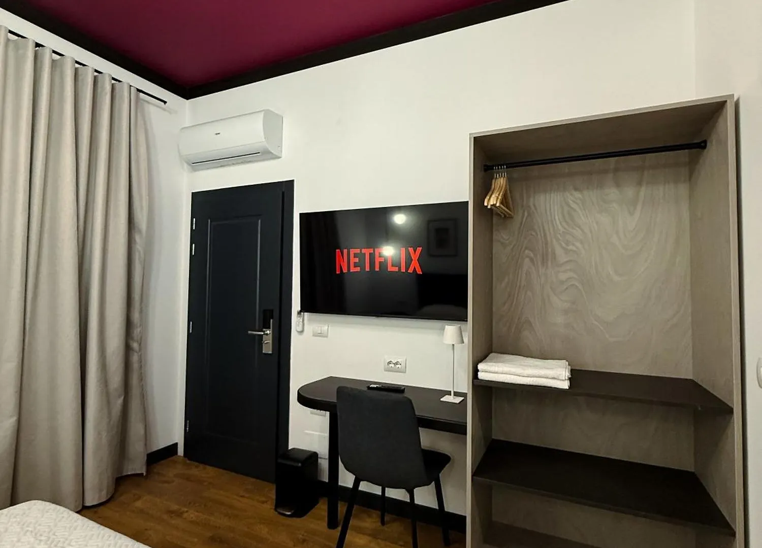 Tirana Days Free Parking Appartement 0*,