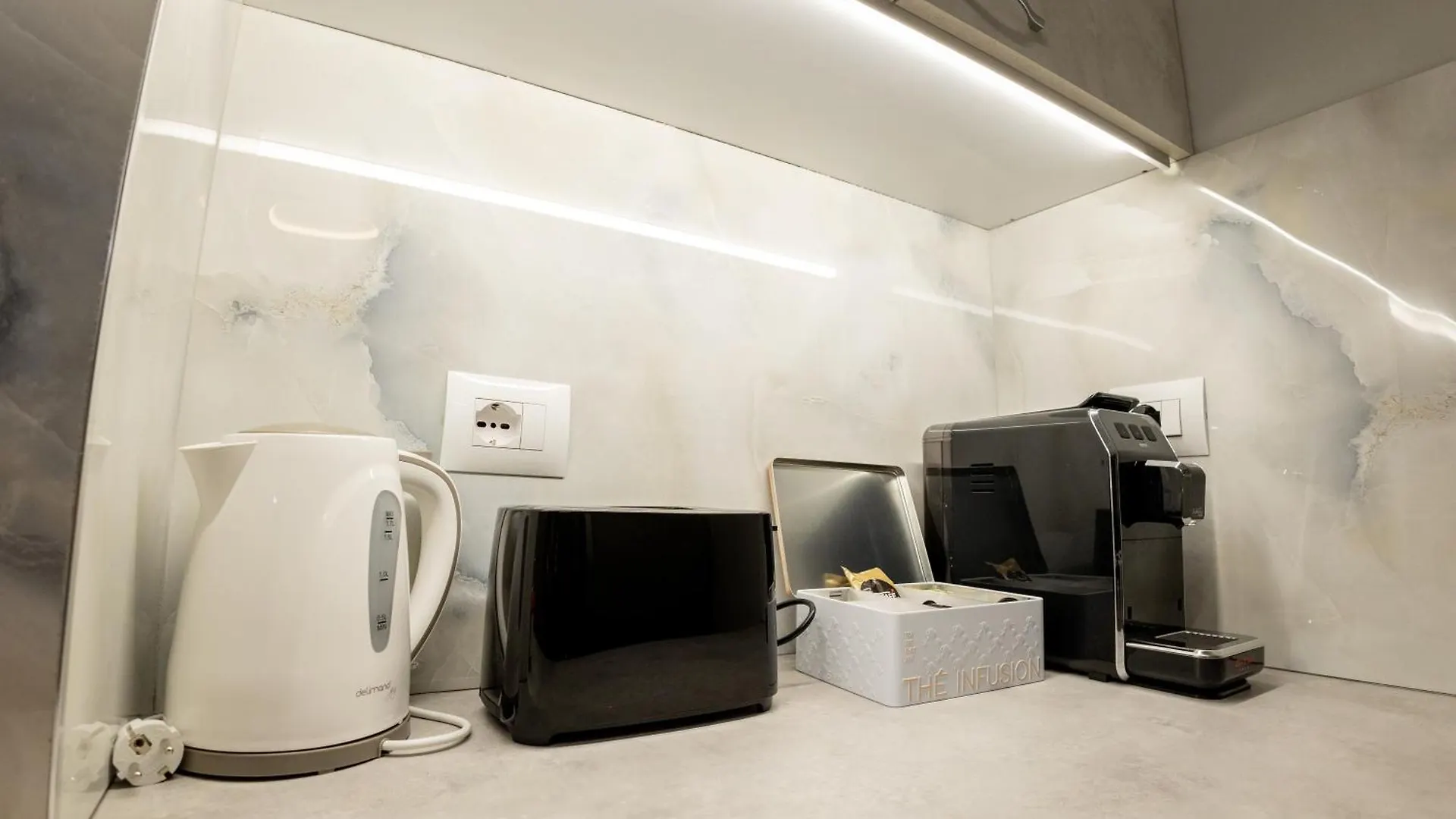 Tirana Days Free Parking Apartment