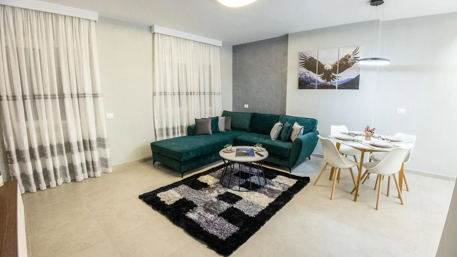 Tirana Days Free Parking Apartment Albania