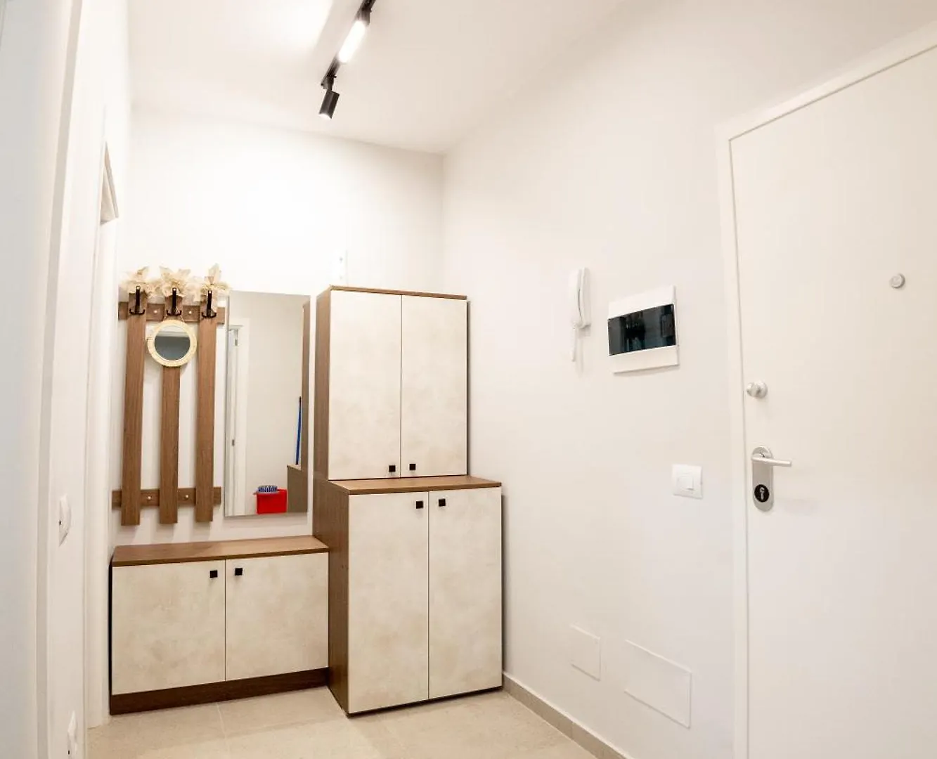 Tirana Days Free Parking Apartment