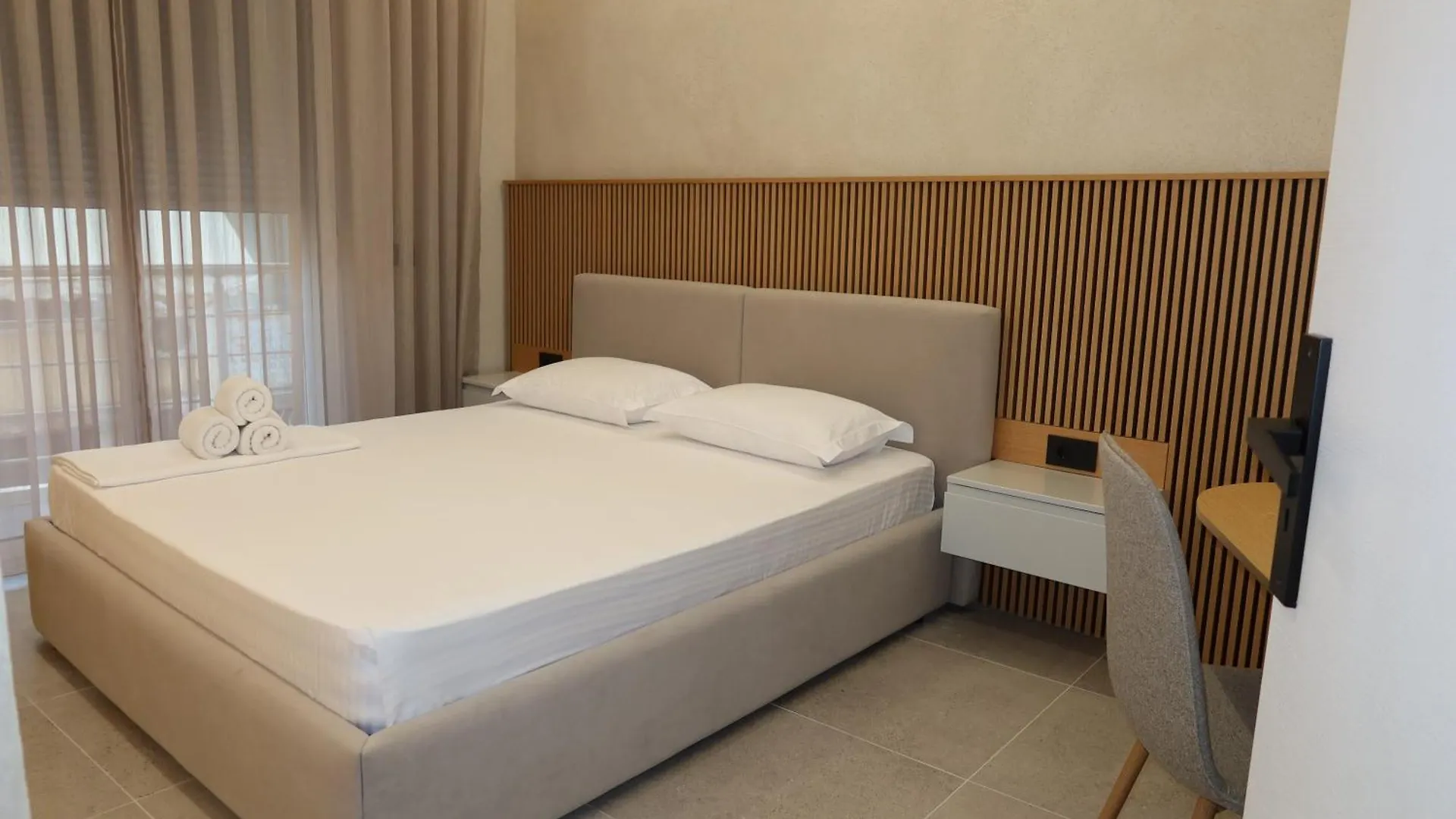 Tirana Days Free Parking Apartment