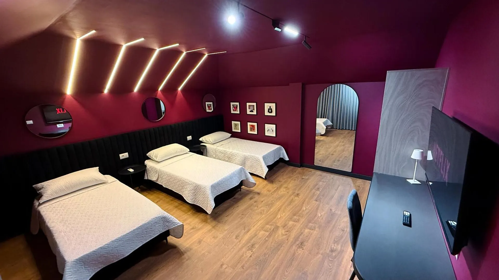 Tirana Days Free Parking Apartment Albania